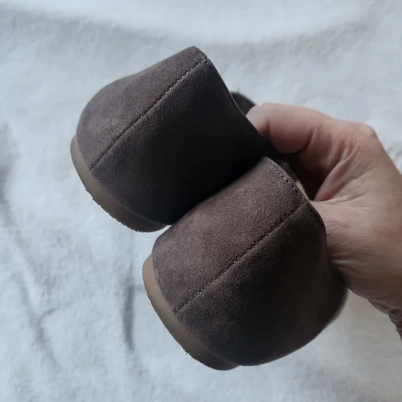 Torrid laser-cut faux suede pointed-toe loafers 10W - Picture 8 of 11